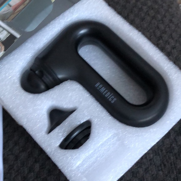 HoMedics® Portable Full Body Vibration Massager in Black - Picture 4 of 10